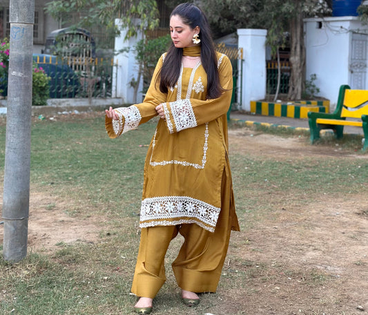 3-Piece Ready-to-Wear Farshi Luxury Ensemble