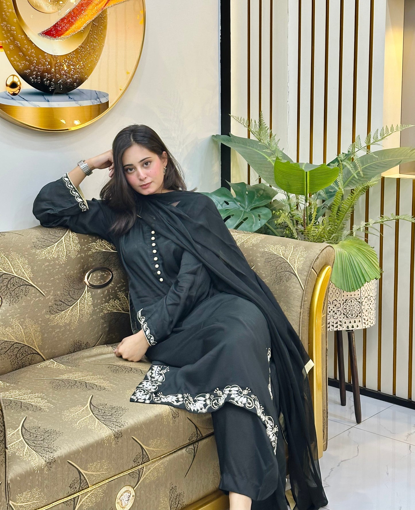 Shop elegant black pure Pakistani Rawsilk 3 pcs suit