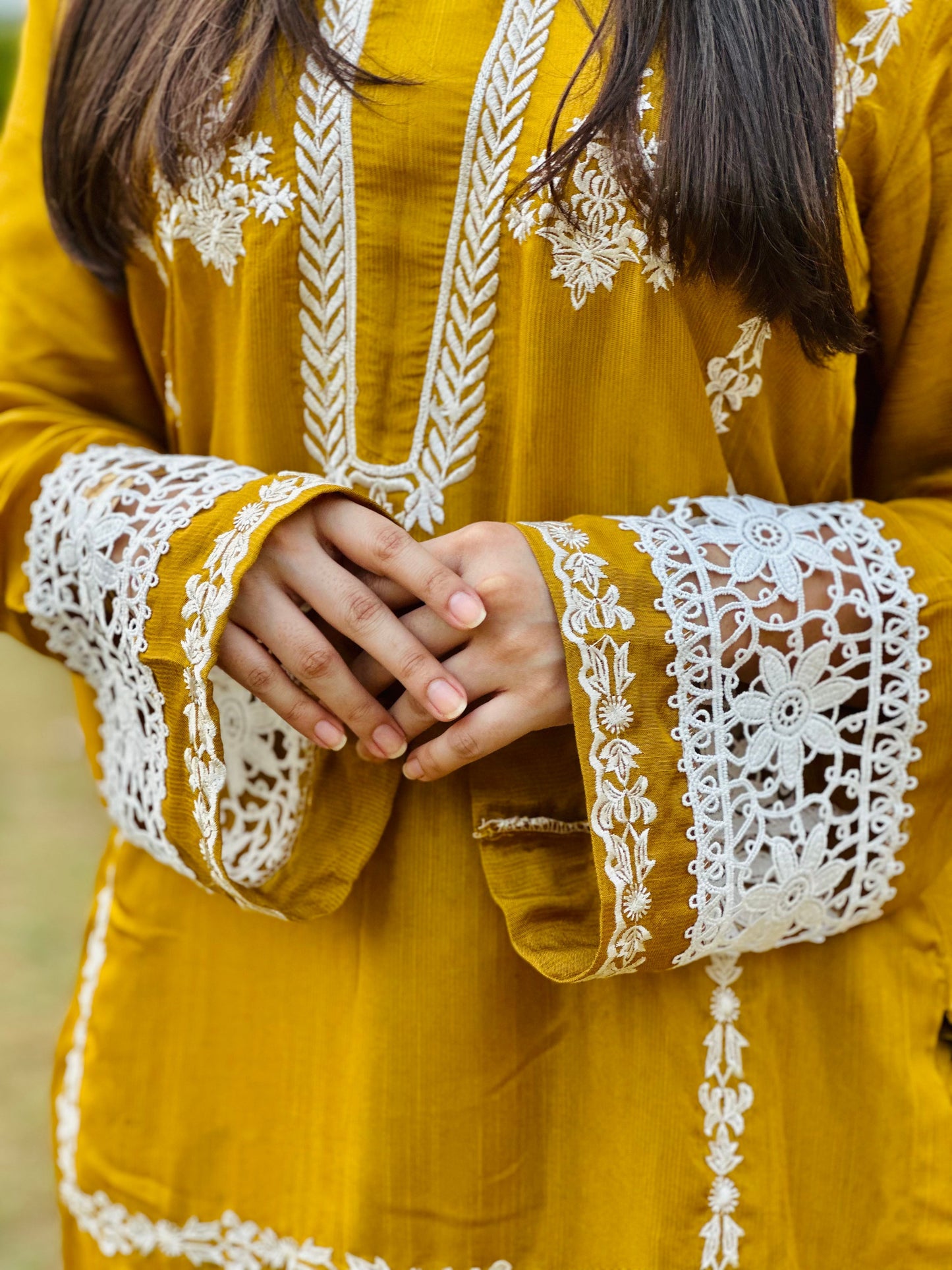 3-Piece Ready-to-Wear Farshi Luxury Ensemble