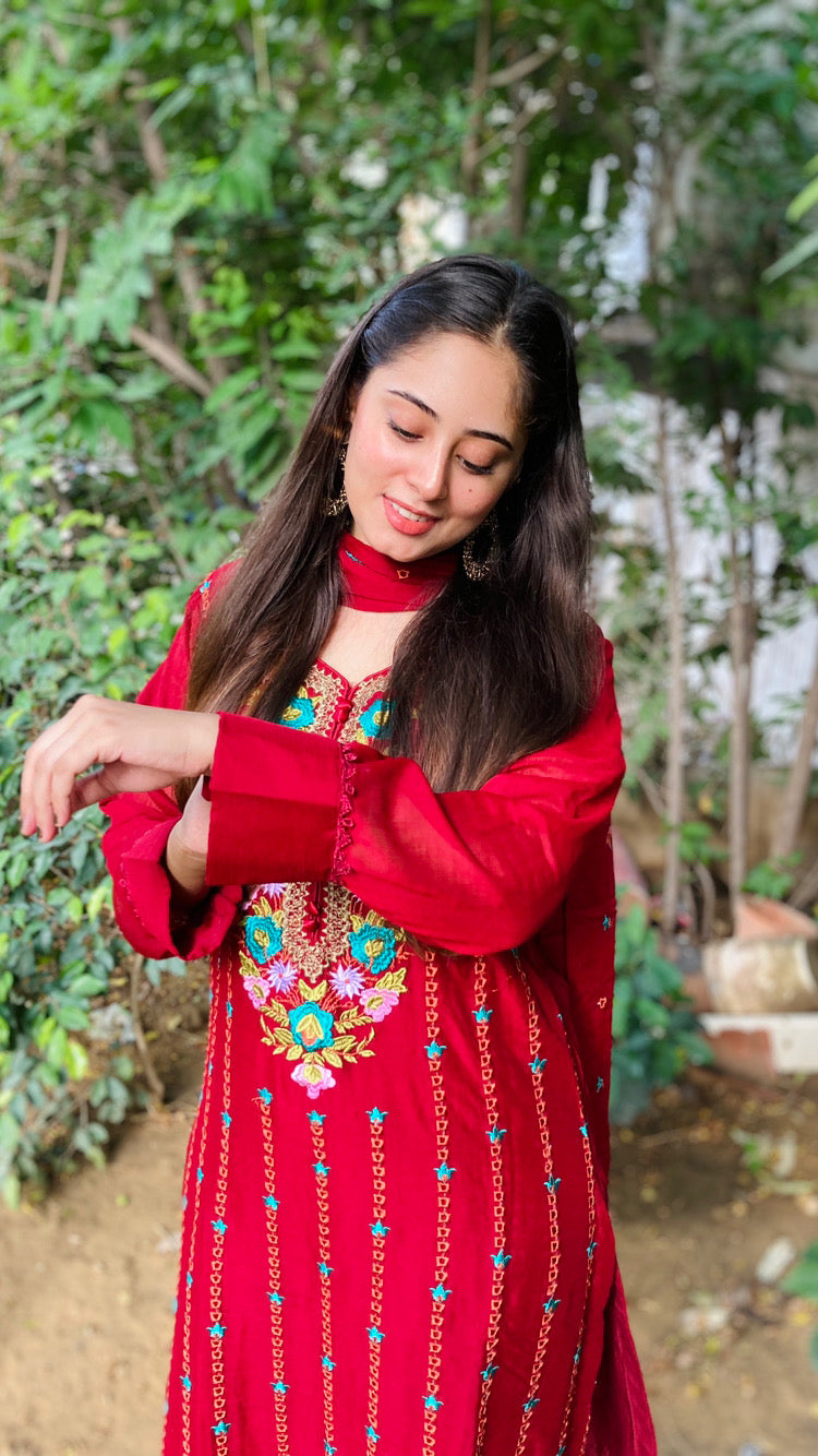 Elegant Chiffon Embroidered 3-Piece Suit