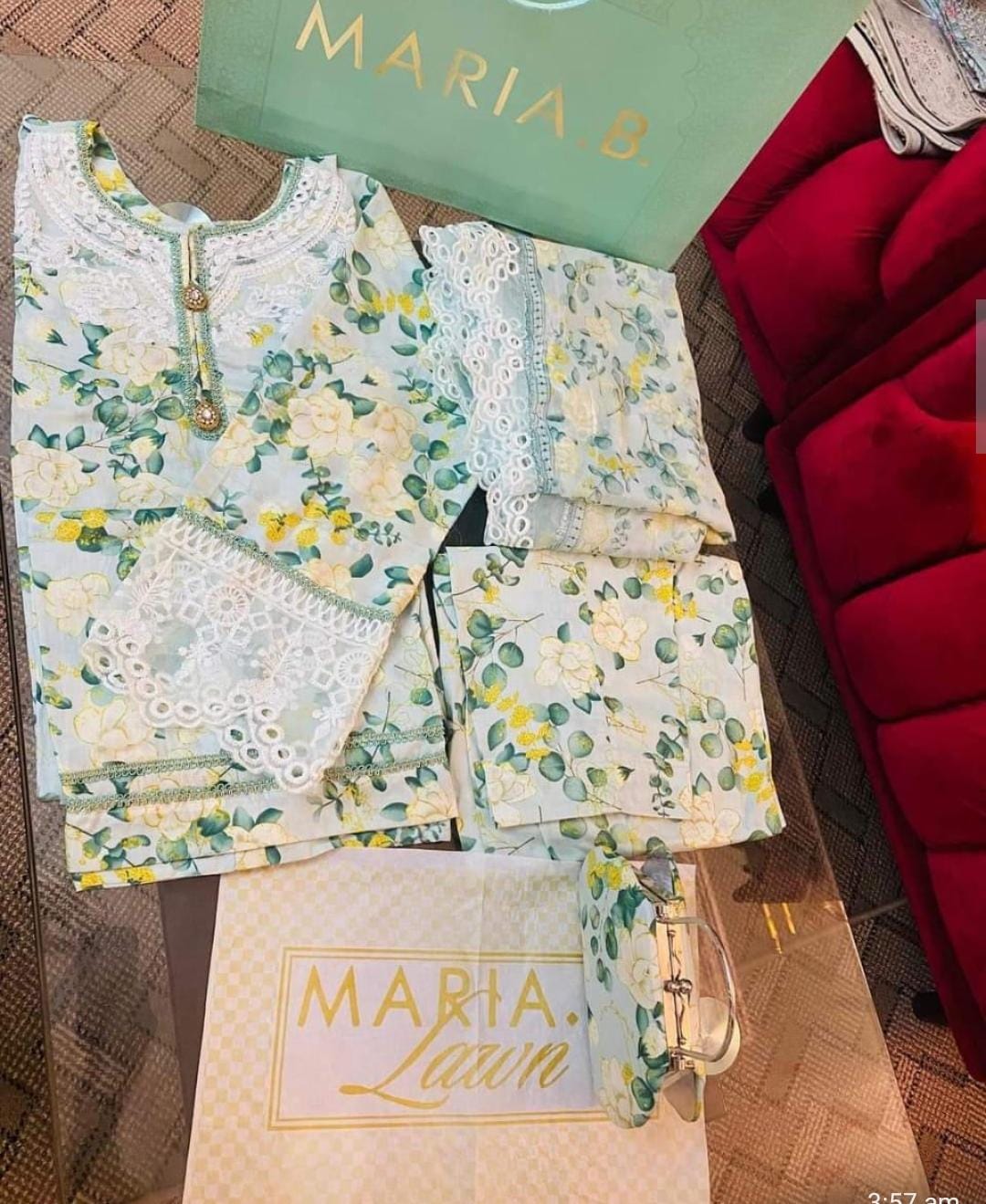 Elegant 3-Piece Ready-to-Wear Lawn Suit