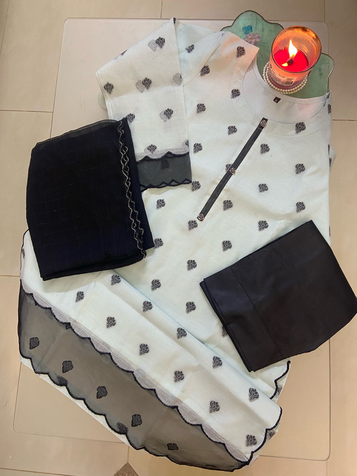 Soft Paper Cotton Lawn 3-Piece Ready-to-Wear Suit