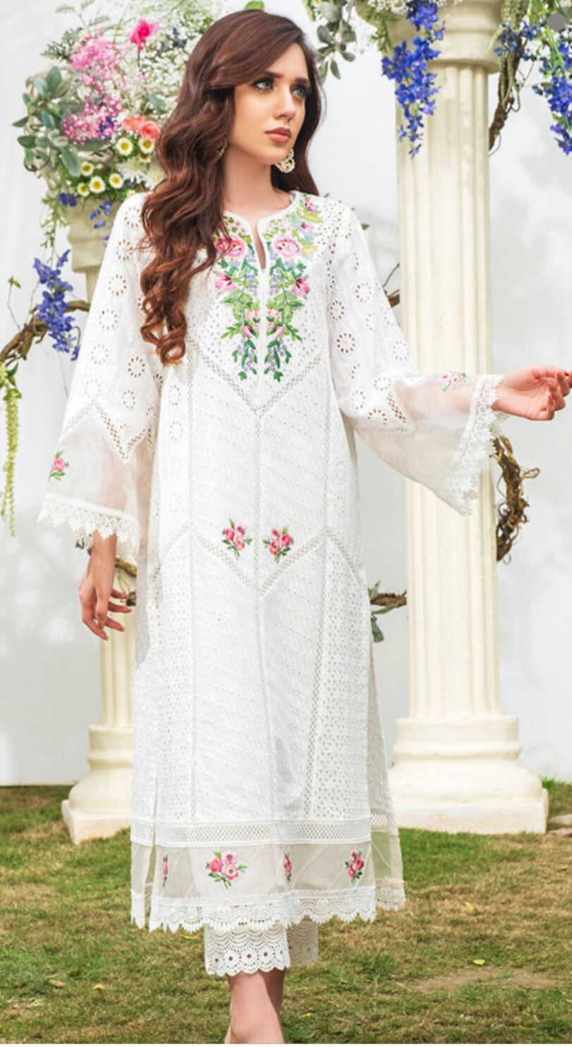 Elegant 3-Piece Chickn Kari Pure Lawn 2024